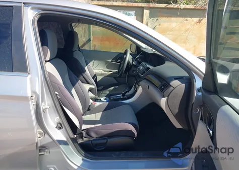 2017 Honda Accord Lx из США, поврежденный, VIN 1HGCR2F32HA030155